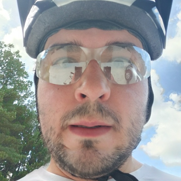 Meet your Posher, Max - Picture 1 of 1